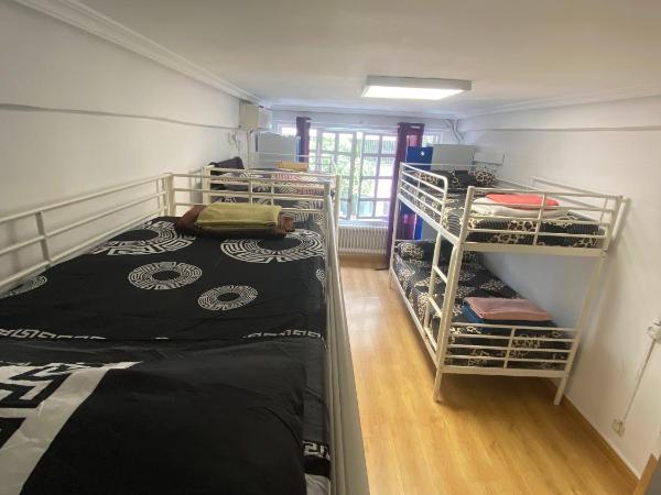 Hostal Madrid Paradise : photo 1 de la chambre lit dans dortoir mixte de 6 lits