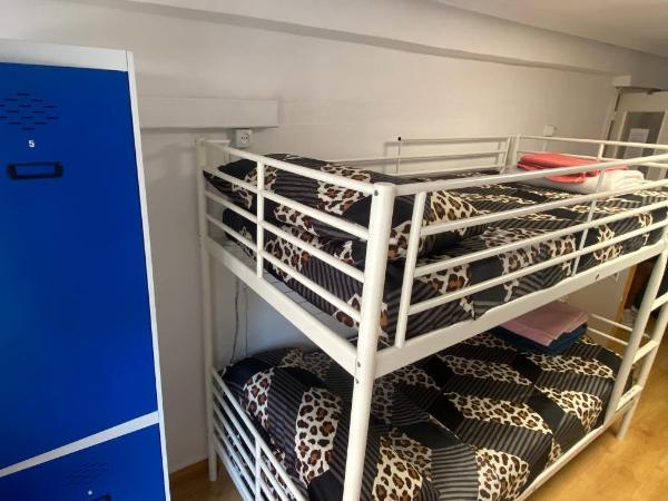 Hostal Madrid Paradise : photo 2 de la chambre lit dans dortoir mixte de 6 lits