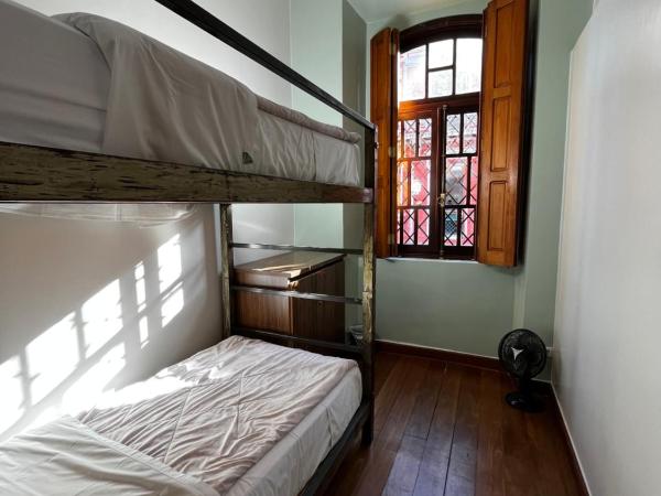 Hostel Matilda : photo 1 de la chambre lit simple dans dortoir mixte de 2 lits avec salle de bains commune