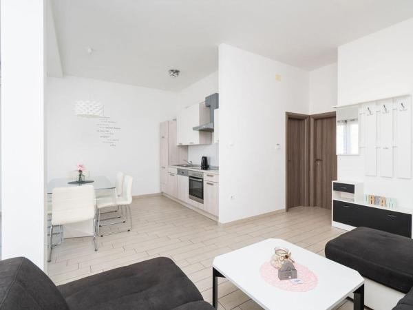 Apartments Grubišić - Šibenik - parking included : photo 9 de la chambre appartement 1 chambre