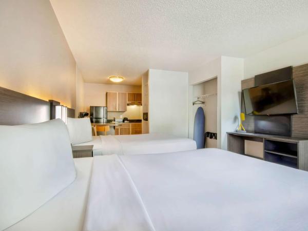 Studio 6-San Antonio, TX - Medical Center : photo 2 de la chambre chambre 2 lits queen-size - non-fumeurs