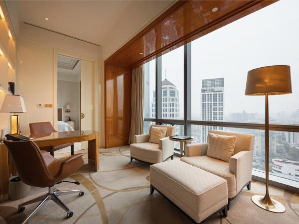 Four Seasons Hotel Tianjin : photo 2 de la chambre four seasons room queen