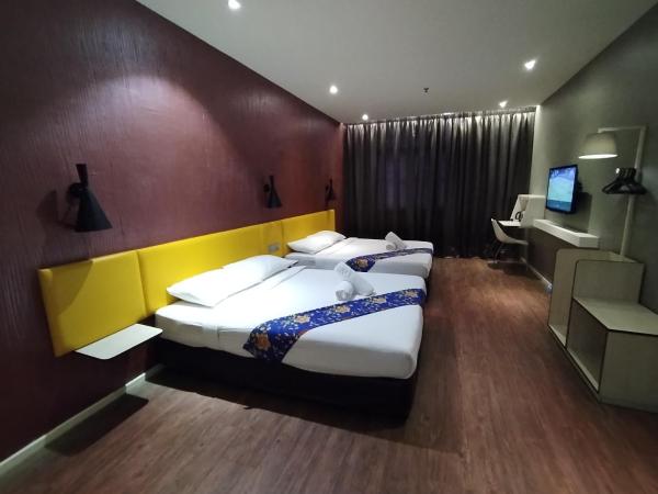 Win Win Boutique Hotel PD : photo 5 de la chambre family room window