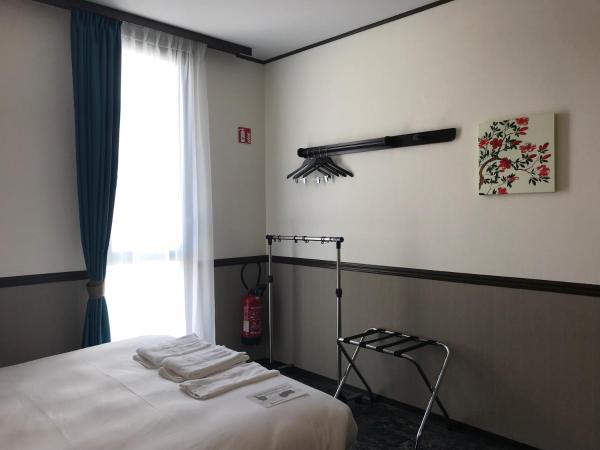 Toyoko INN Marseille Saint Charles : photo 4 de la chambre chambre double - accessible aux personnes à mobilité réduite 