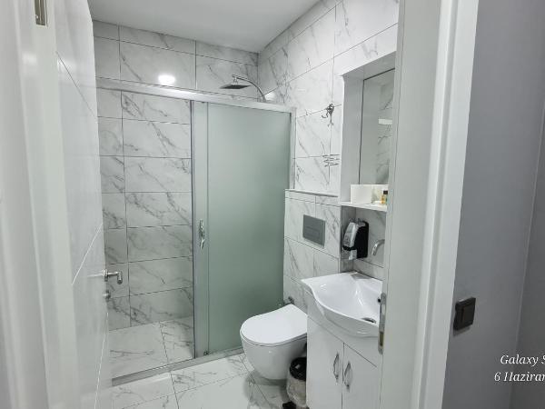 VESTA RESORT BUTİK HOTEL : photo 1 de la chambre chambre lit king-size - vue sur mer