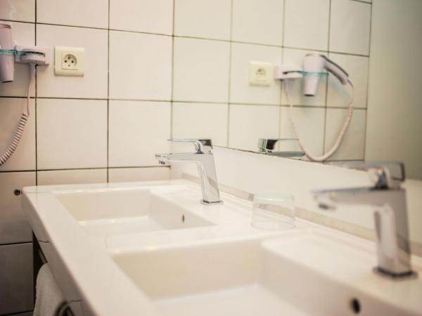 Sporting House Hôtel : photo 8 de la chambre chambre familiale