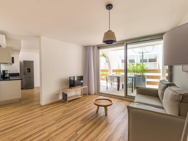 MY Hôtel Résidences - La Grande-Motte : photo 4 de la chambre appartement avec terrasse