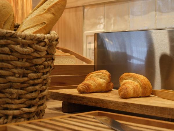 Hotel Castro Real : photo 9 de la chambre chambre double ou lits jumeaux avec lit d'appoint