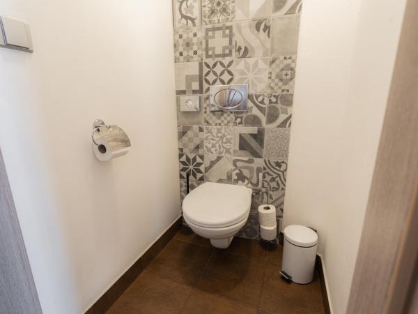 EA Hotel Victoria : photo 6 de la chambre chambre familiale standard