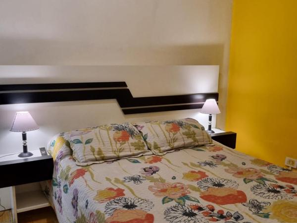 Hostel Estoril : photo 4 de la chambre chambre double avec salle de bains privative