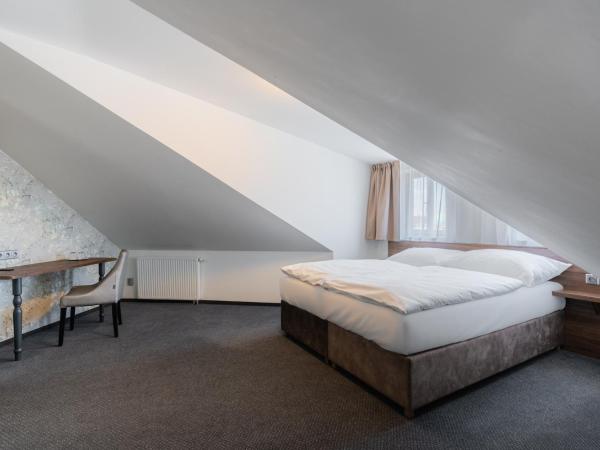 EA Hotel Victoria : photo 10 de la chambre chambre double supérieure