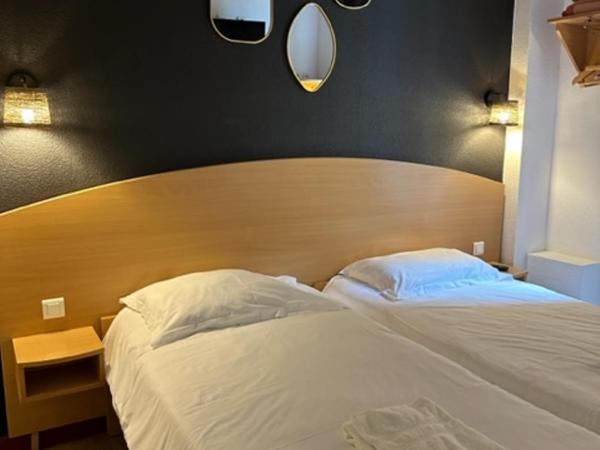 Htel de Lyon : photo 1 de la chambre chambre lits jumeaux