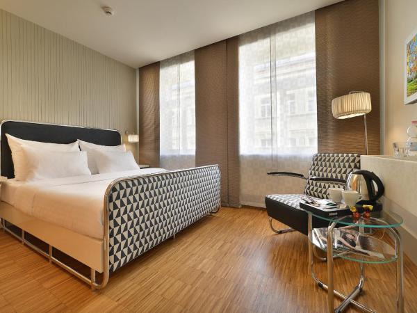 Three Crowns Hotel : photo 1 de la chambre chambre double ou lits jumeaux supérieure