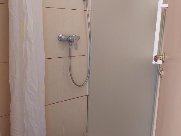 Rooms & Studio Apartments Šibenik : photo 10 de la chambre studio confort