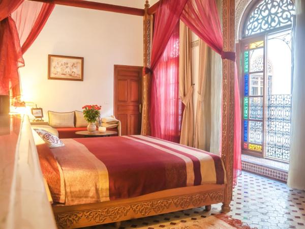 Riad Zamane & Spa Fès : photo 2 de la chambre suite royale - tarbe