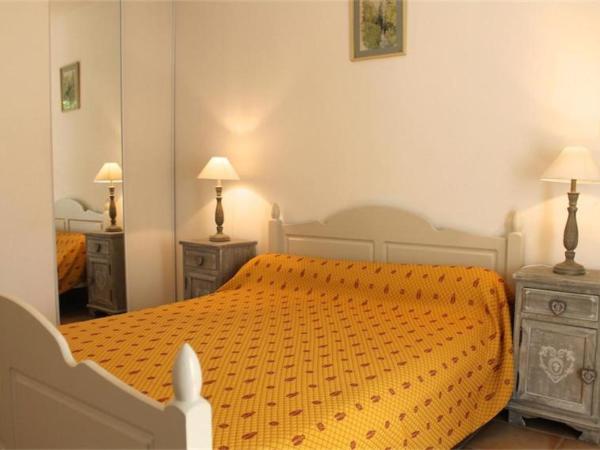 Mas Le Pont des Aubes : photo 3 de la chambre appartement - rez-de-chaussée