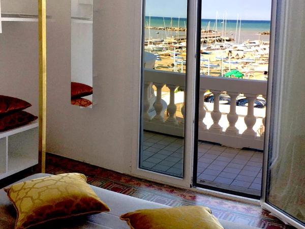 Villa La Torretta Luxury B&B - Adults Only - : photo 2 de la chambre chambre double deluxe avec balcon - vue sur mer