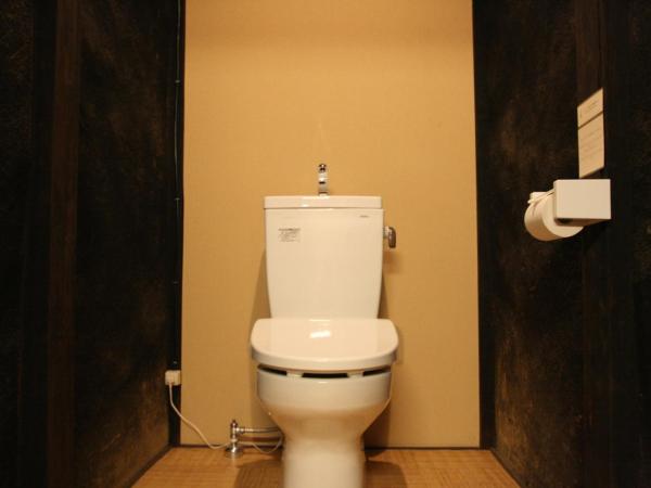 HARUYA Umekoji : photo 8 de la chambre chambre lits jumeaux de style japonais avec salle de bains commune