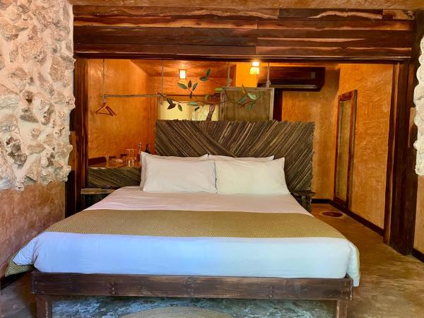 Enigmatic Beach Hotel : photo 2 de la chambre chambre double deluxe avec baignoire