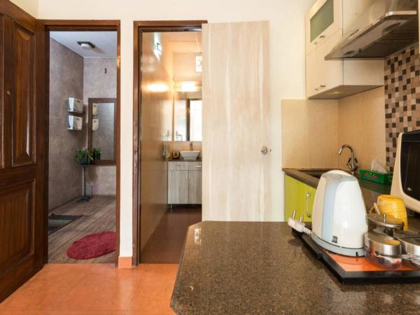 Amidst Monuments and Serenity : photo 8 de la chambre studio avec vue sur jardin