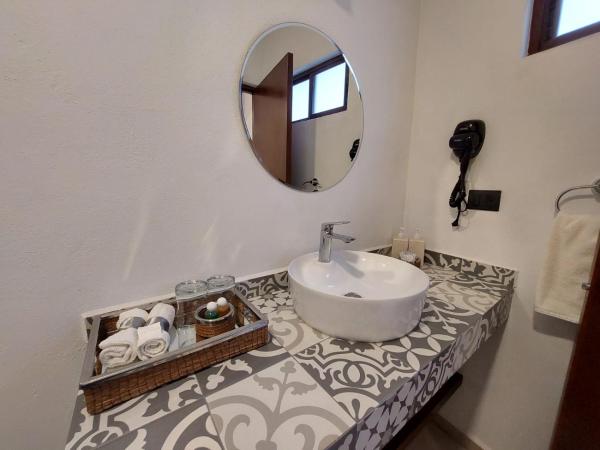 Casa Allende Morelia : photo 2 de la chambre chambre lit king-size standard