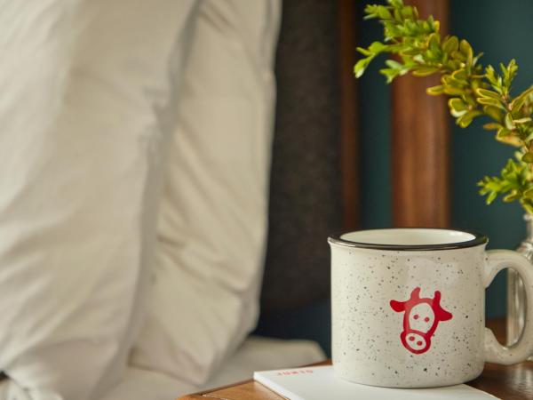 The Junto : photo 1 de la chambre the classic guest room ada, 1 king