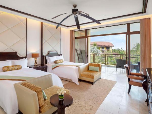 The St. Regis Sanya Yalong Bay Resort : photo 1 de la chambre chambre st. regis avec 2 lits queen-size et balcon - vue sur jardin
