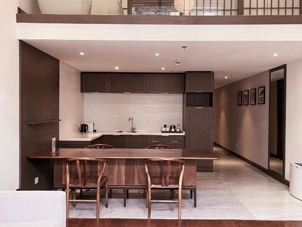 Novotel Suites Shanghai Hongqiao : photo 5 de la chambre suite lit king-size exécutive