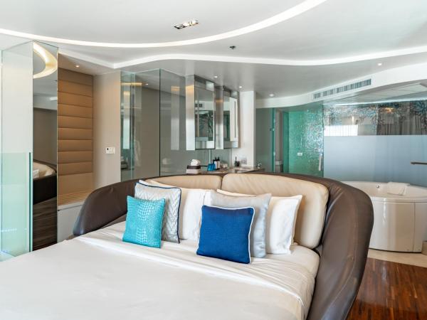 Hotel Baraquda Heeton Pattaya by Compass Hospitality : photo 5 de la chambre suite en duplex