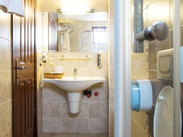 Cicerone Lodge Hotel : photo 9 de la chambre chambre triple standard