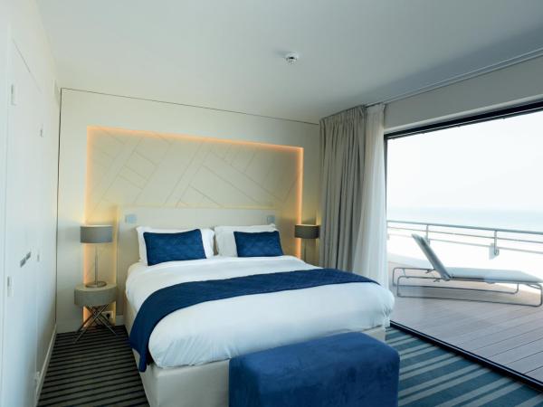 Thalazur Cabourg - Hôtel & Spa : photo 3 de la chambre suite lit king-size - vue sur mer