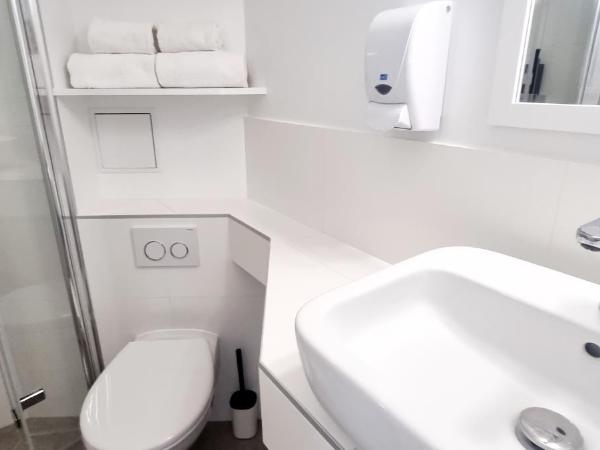 Hotel De L'Europe : photo 9 de la chambre chambre double ou lits jumeaux confort