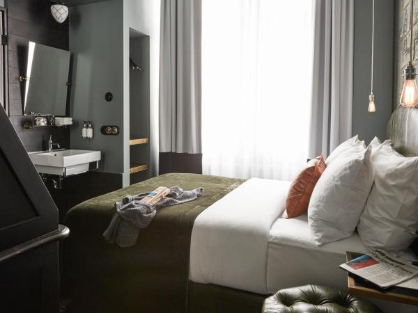 Sir Savigny Hotel, part of Sircle Collection : photo 2 de la chambre petite chambre double