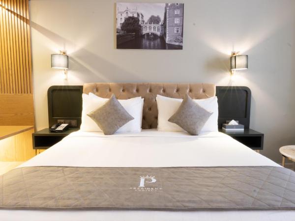 President Hotel : photo 6 de la chambre suite junior