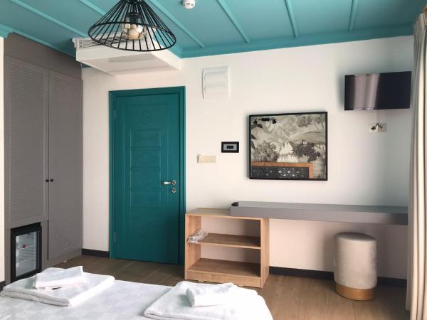 Sığacık Gaea Hotel : photo 8 de la chambre chambre double deluxe avec balcon - vue sur mer