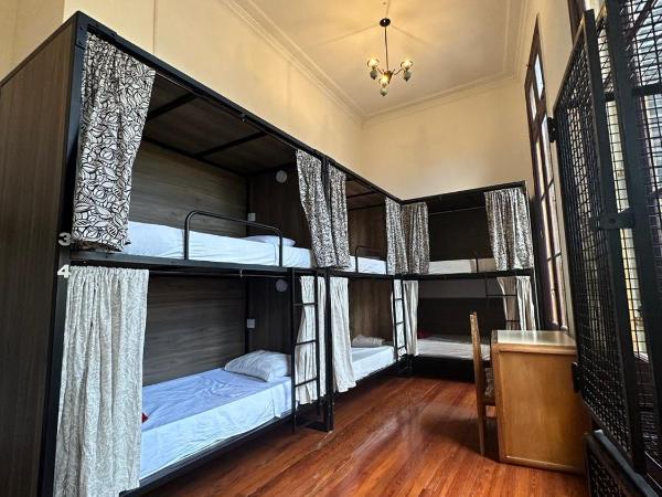 Meridiano Hostel Boutique : photo 2 de la chambre lit dans dortoir de 8 lits