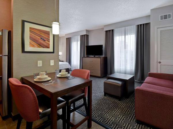 Homewood Suites By Hilton HOU Intercontinental Airport : photo 2 de la chambre suite studio queen - non-fumeurs