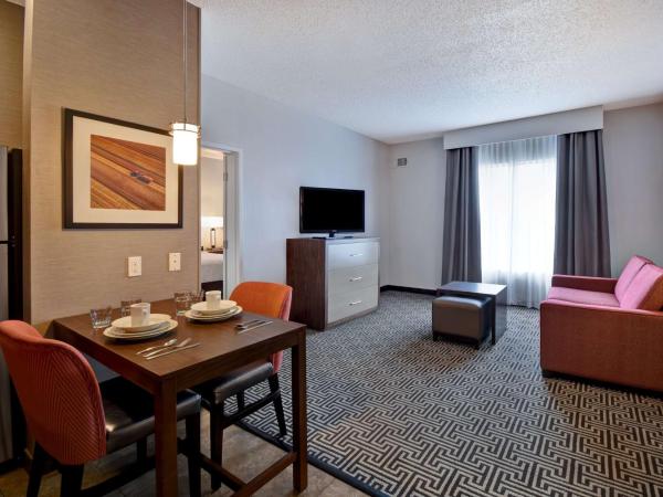 Homewood Suites By Hilton HOU Intercontinental Airport : photo 2 de la chambre suite 1 chambre lit king-size - non-fumeurs