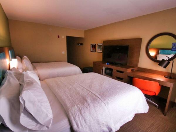 Hampton Inn & Suites Jacksonville Beach Boulevard/Mayo Clinic : photo 2 de la chambre chambre 2 lits queen-size - non-fumeurs