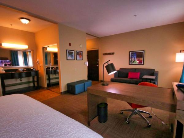 Hampton Inn & Suites Jacksonville Beach Boulevard/Mayo Clinic : photo 3 de la chambre suite studio lit king-size - non-fumeurs