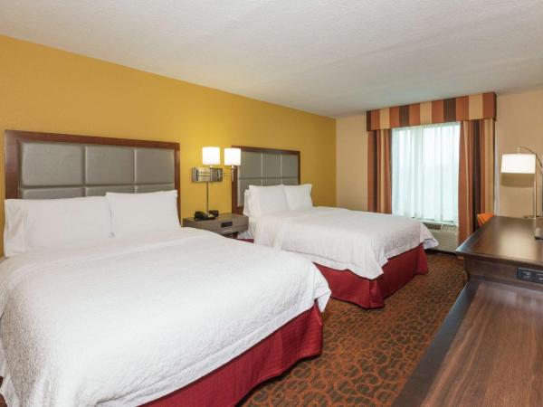 Hampton Inn & Suites Jacksonville-Airport : photo 1 de la chambre chambre 2 lits queen-size - non-fumeurs