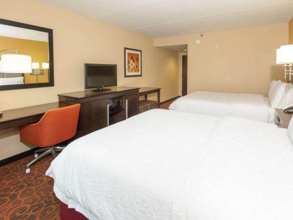 Hampton Inn & Suites Jacksonville-Airport : photo 2 de la chambre chambre 2 lits queen-size - non-fumeurs