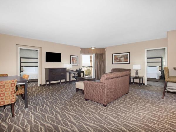 Homewood Suites by Hilton South Las Vegas : photo 1 de la chambre suite 2 chambres non-fumeurs avec baignoire spa
