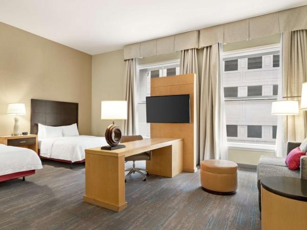 Hampton Inn Downtown / French Quarter Area : photo 2 de la chambre chambre avec 2 lits queen-size - accessible aux personnes à mobilité réduite - non-fumeurs