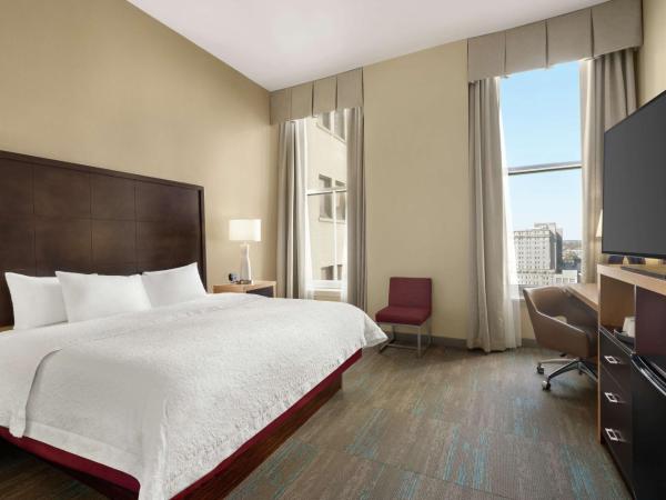 Hampton Inn Downtown / French Quarter Area : photo 3 de la chambre chambre lit king-size