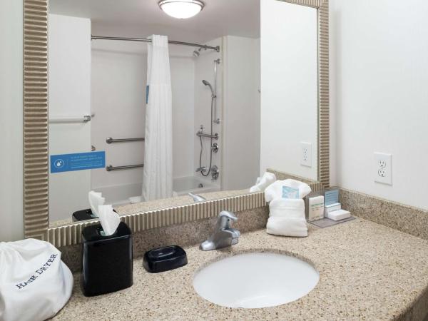 Hampton Inn & Suites Panama City Beach-Pier Park Area : photo 4 de la chambre chambre 2 lits queen-size - accessible aux personnes à mobilité réduite et adaptée aux personnes malentendantes - non-fumeurs