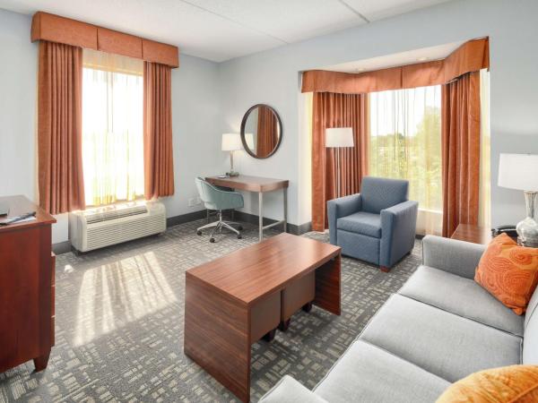 Hampton Inn Louisville Northeast : photo 1 de la chambre suite lit king-size - non-fumeurs