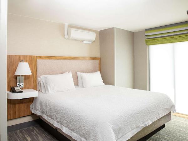 Hampton Inn & Suites Seattle-Downtown : photo 1 de la chambre suite 2 chambres lit queen-size avec cuisine