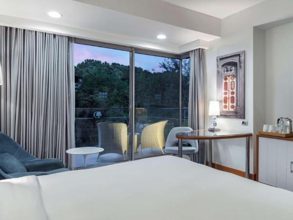 DoubleTree by Hilton Kusadasi : photo 1 de la chambre chambre lit king-size