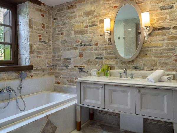 DoubleTree by Hilton Kusadasi : photo 8 de la chambre cottage lit king-size avec jardin privé